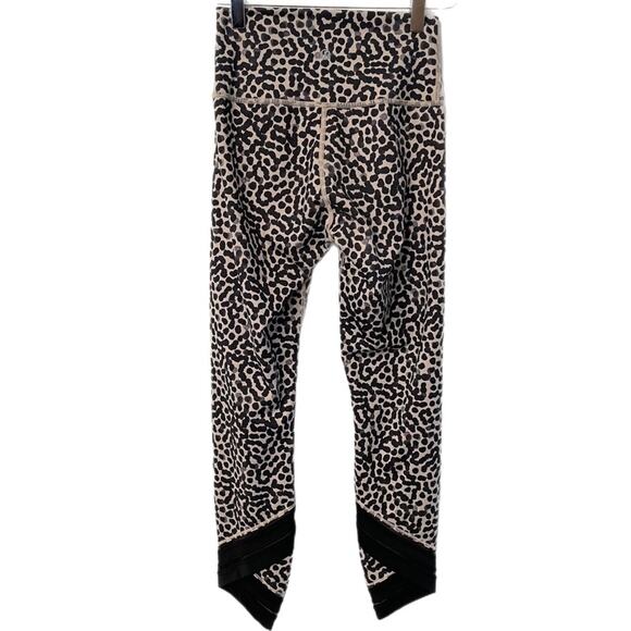 Lululemon High Times Pant  Wrap Mesh Ace Spot Grain Black  Sz 4 - Picture 2 of 4